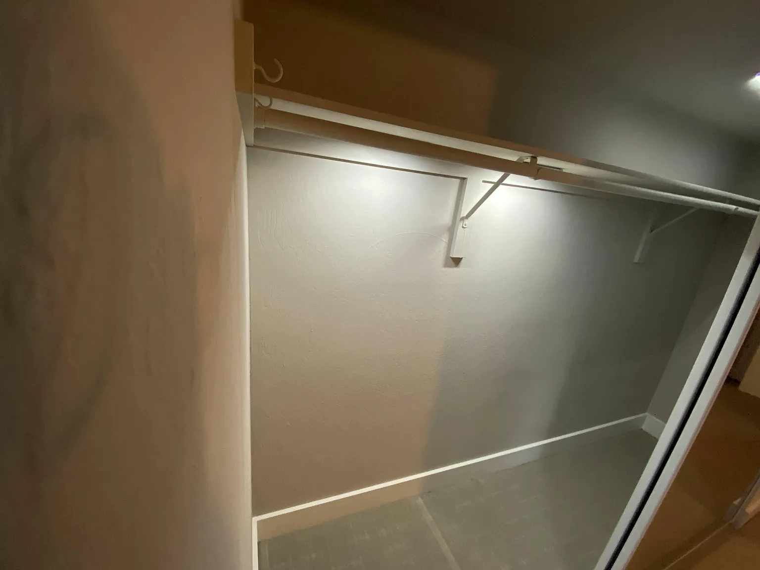 3 bed, 1470 sqft, $1,300 — Photo 2