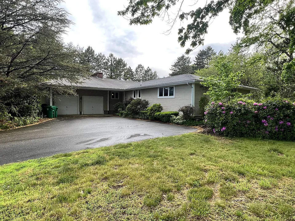 99 Porter St
