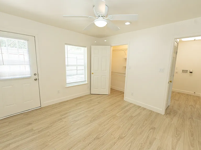 510 N Denver St — Photo 12