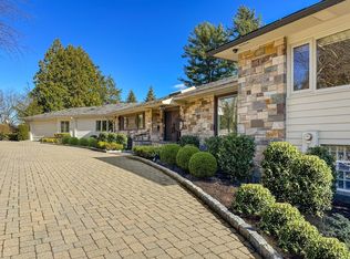9 Singletree Rd, Brookline, MA 02467