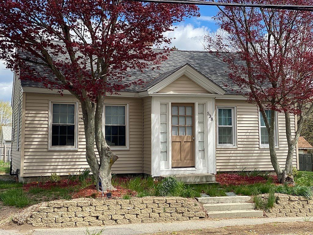 538 Main St, Dighton, MA 02715 Zillow