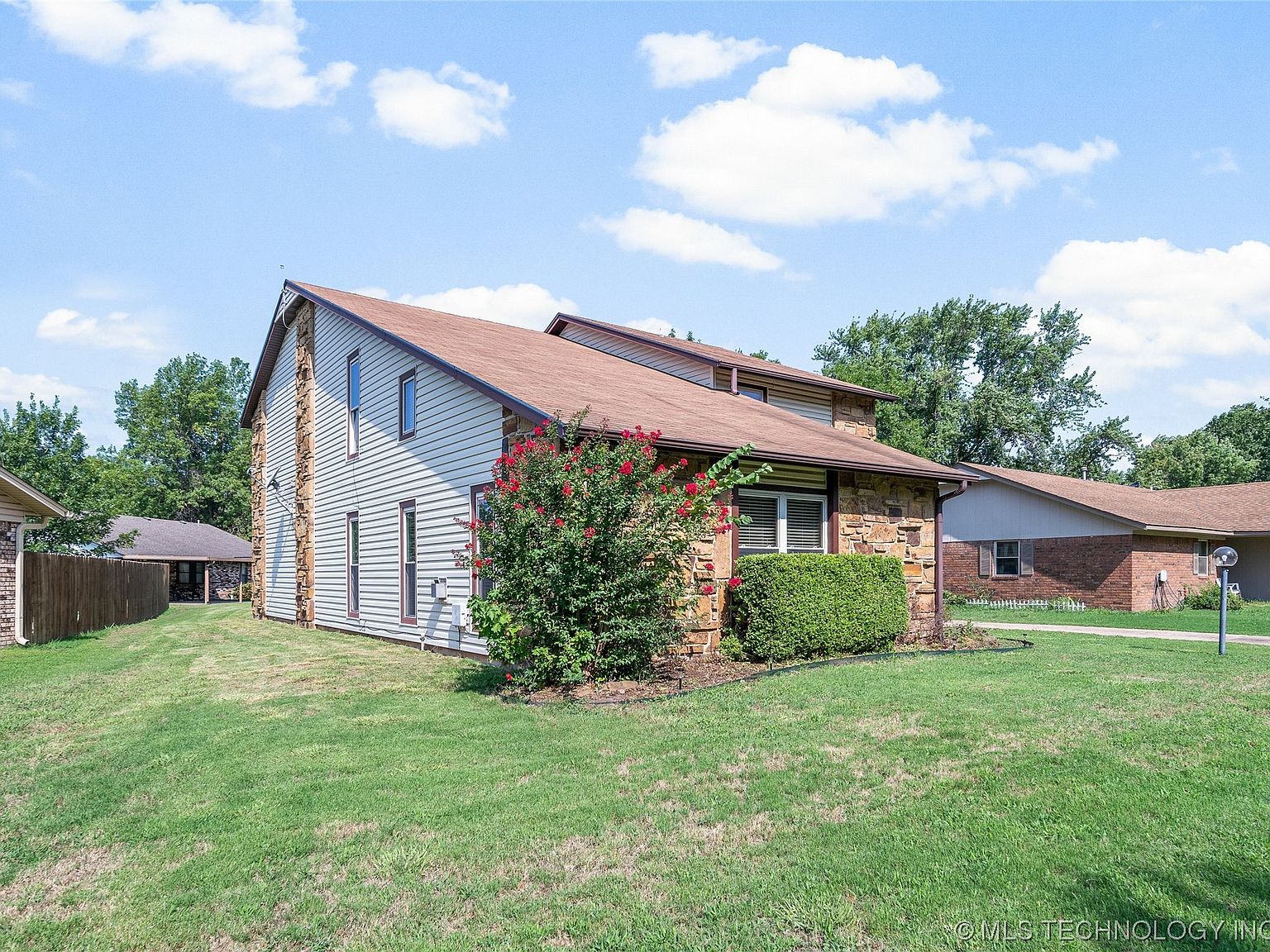 1100 Locke St, Pryor, OK 74361 MLS 2323014 Zillow