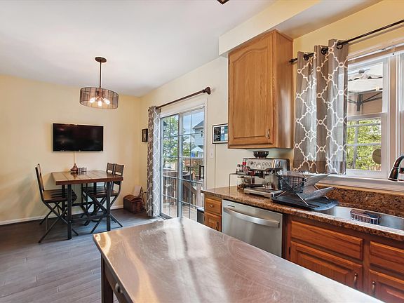 5th image of 5806 Appleford Dr