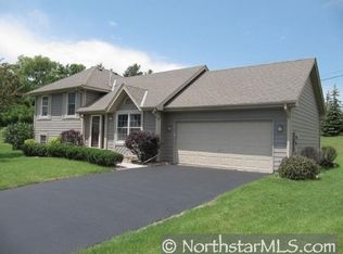 9624 Tree Farm Rd, Eden Prairie, MN 55347