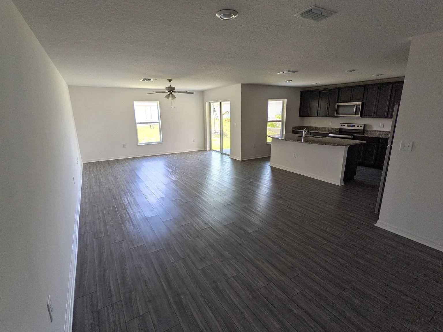 112 Herring Ln — Photo 4