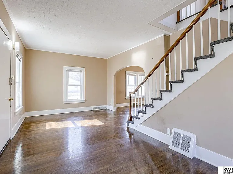 4542 Franklin St — Photo 5