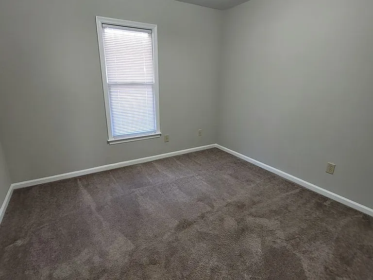1431 Bailey Cir — Photo 8