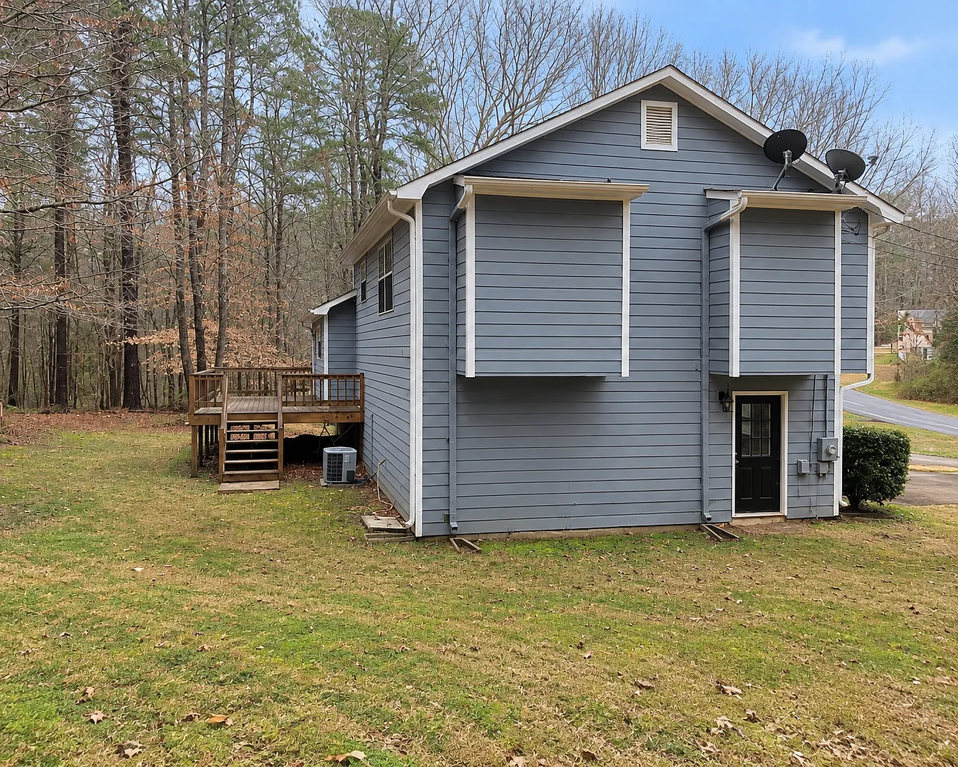 3 bed, 1234 sqft, $1,800 — Photo 2
