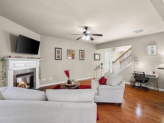 2nd image of 3307 Archgate Ct