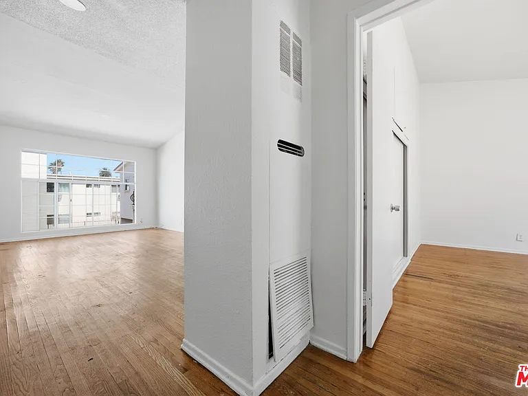 4841 W 18th St — Photo 18