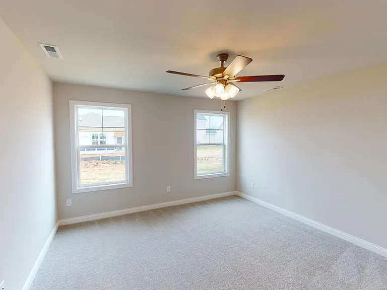 7175 Seagraves Ct — Photo 11