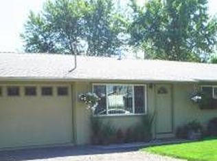 2582 Howard Ave, Medford, OR 97501