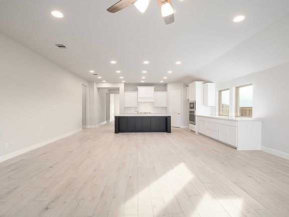 3rd image of 1730 Hillside Stroll Dr