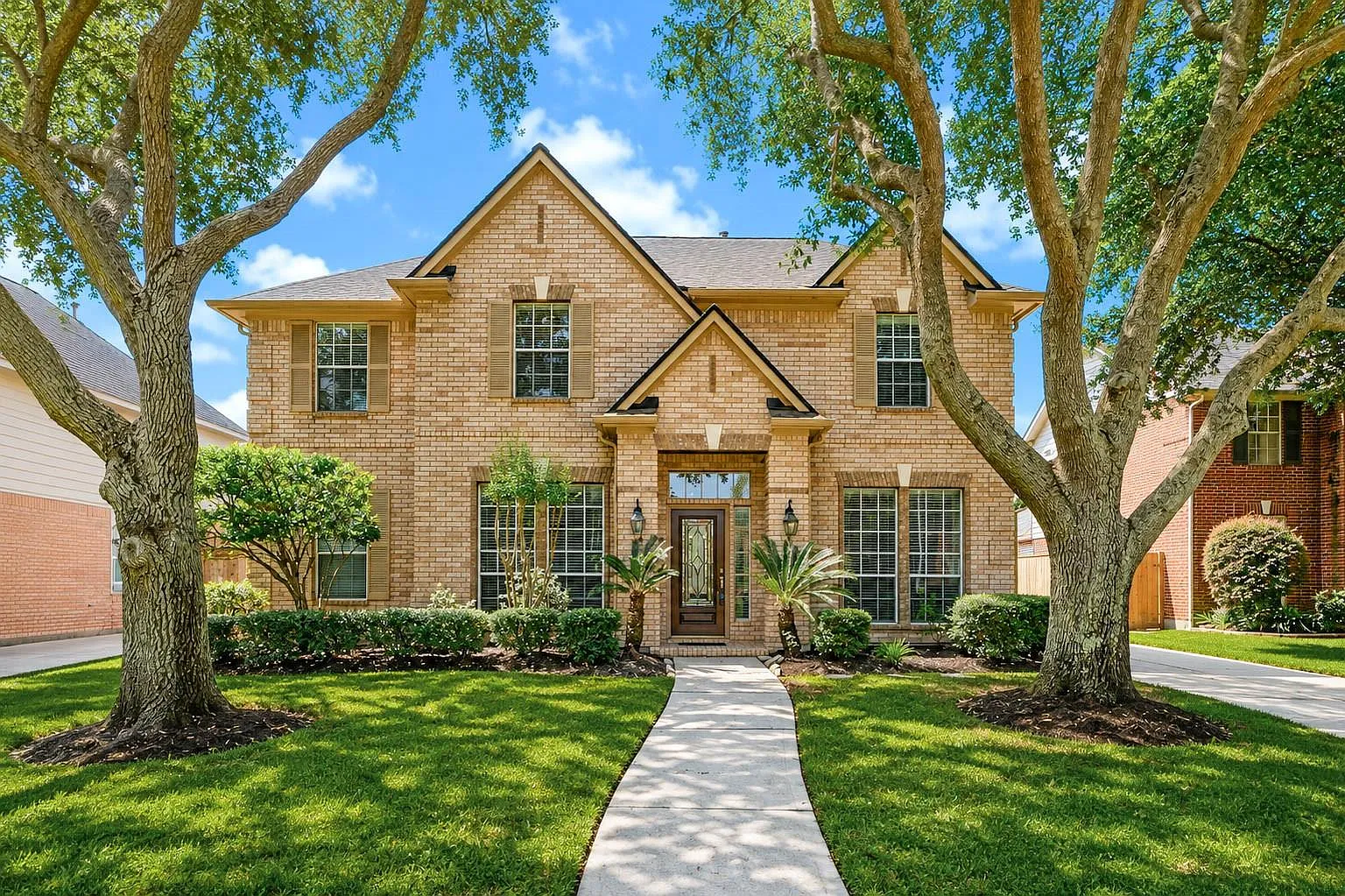 4 bed, 2.5 bath, 3035 sqft, $3,795 — Photo 1