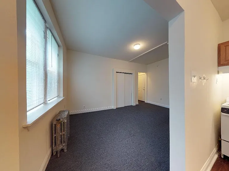 Royal Chester Apartments — Photo 15