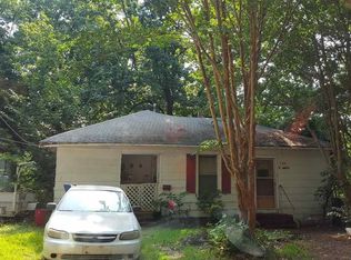 105 Henry Wilkins Iii Dr, Pine Bluff, AR 71601