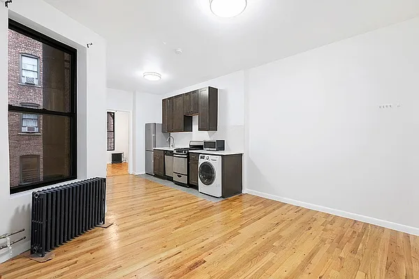 1272 Amsterdam Avenue #4D