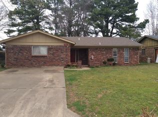 604 L St, Barling, AR 72923