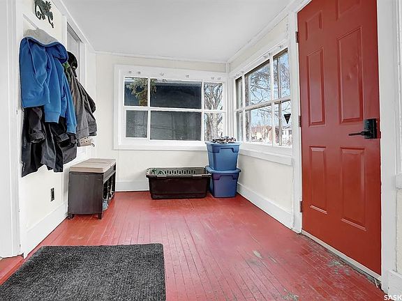 3rd image of 2262 Reynolds St