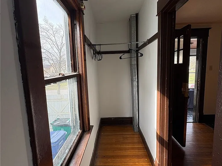189 Westminster Ave — Photo 7