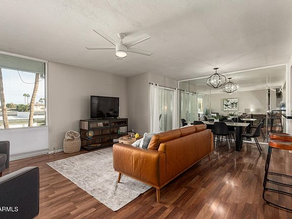 4th image of 3270 E CAMELBACK Road #213
