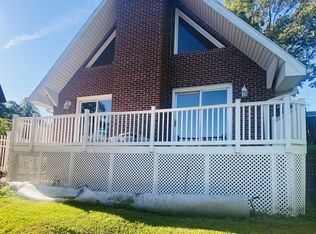 214 9th St NW, Coeburn, VA 24230