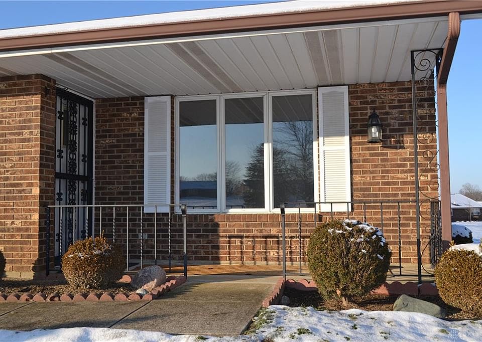 2nd image of 1146 Bradford Dr