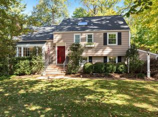 11 Turtle Rd, Morristown, NJ 07960