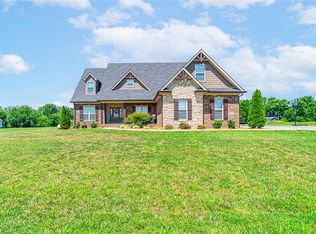 711 Emma Ln, Bowling Green, KY 42101
