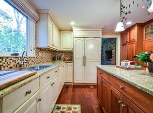 32 Arcadia Rd, Natick, MA 01760