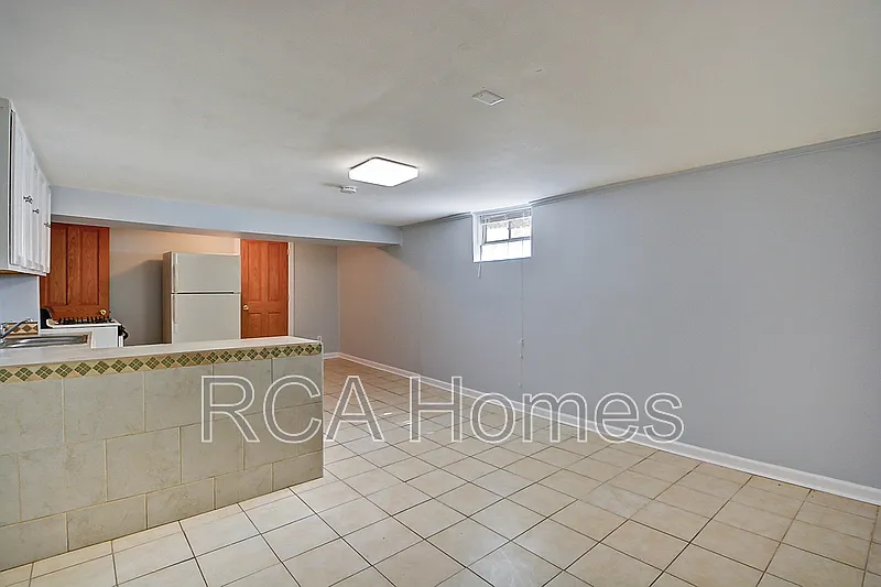 2 bed, 1.0 bath, $850 — Photo 3