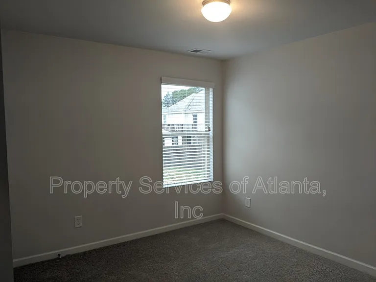 7594 Rudder Cir — Photo 10