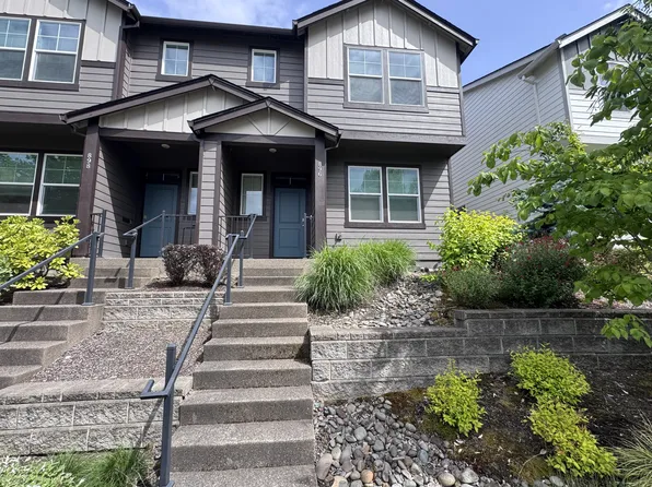896 N 18th Ave, Cornelius, OR 97113
