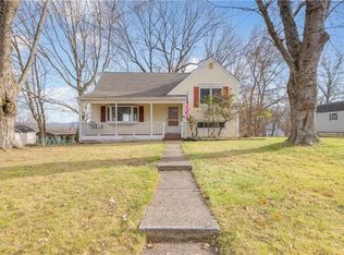 60 Pinto Rd, Pearl River, NY 10965