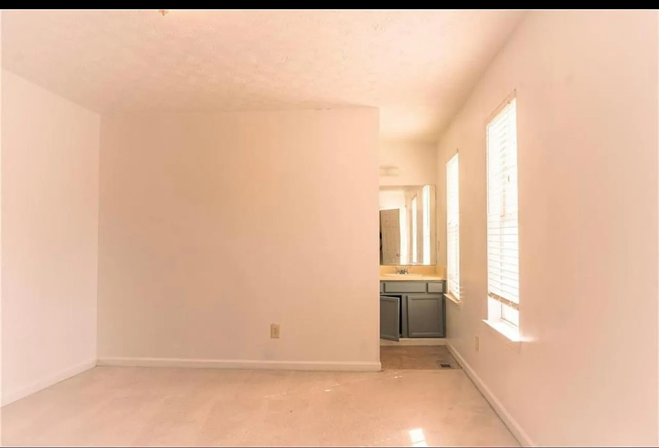 3448 Kingswood Run — Photo 2