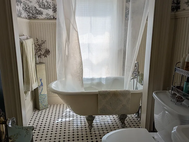 14 Highland Ave — Photo 62