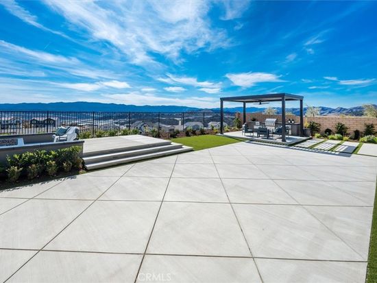 28502 Sunny Ridge Ter, Castaic, CA 91384