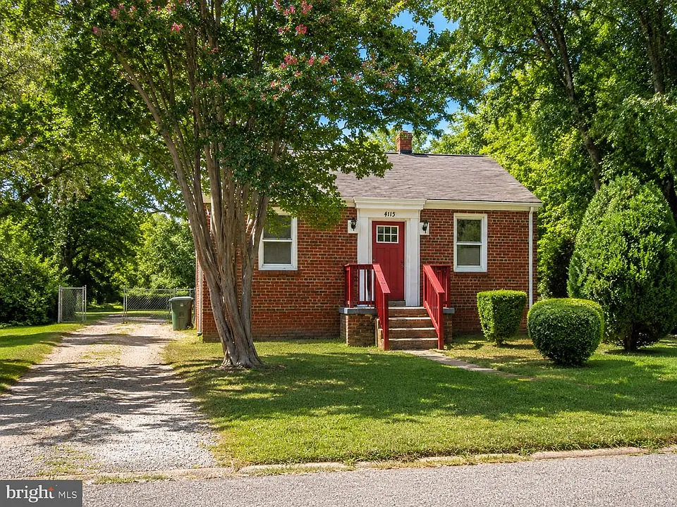 4115 Leake Ave