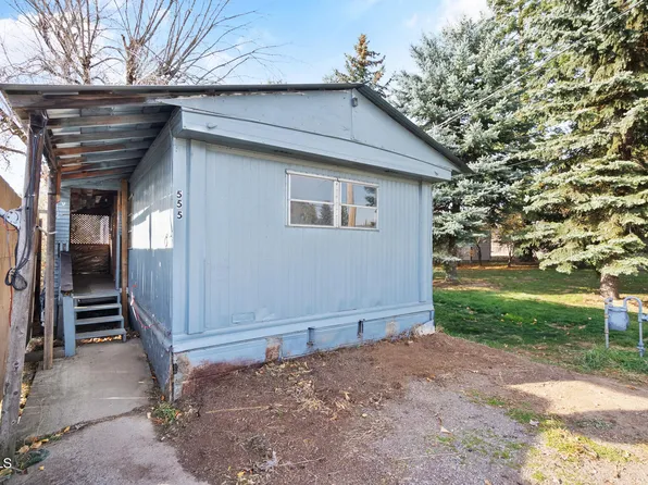 555 Cedar Ave, Ponderay, ID 83852