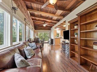 11700 Oak Rd, Forestville, CA 95436