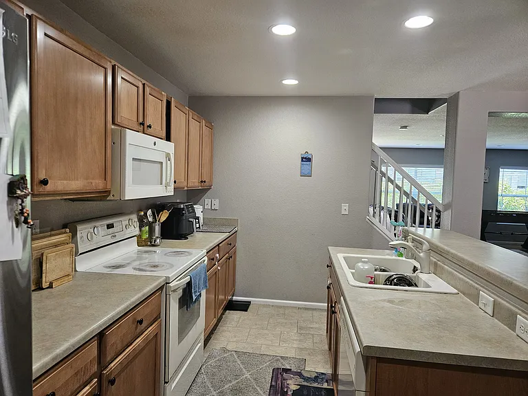 12833 Mayfair Way #C — Photo 6