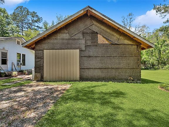 3rd image of 14133 Lee Rd