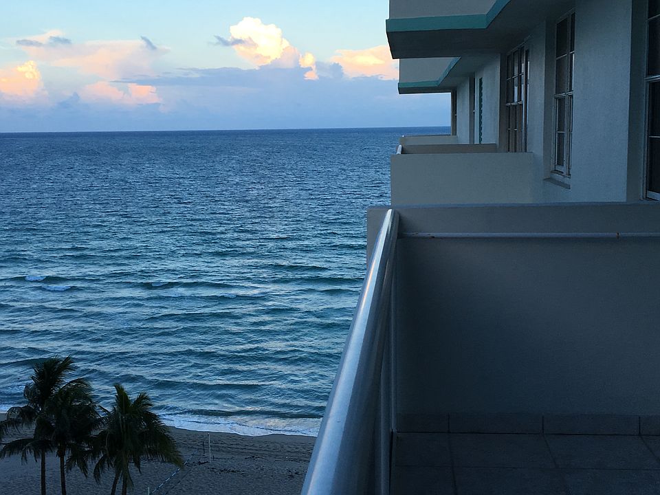 Beautiful oceanview balcony