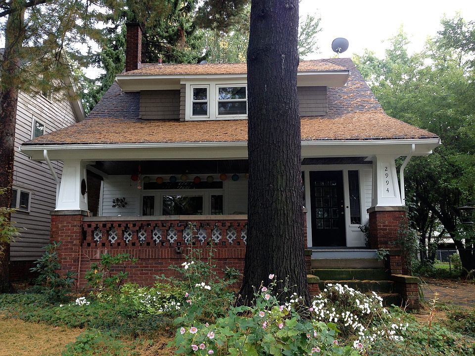 1st image of 2994 Essex Rd