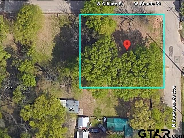 2nd image of 220 N Confederate Ave