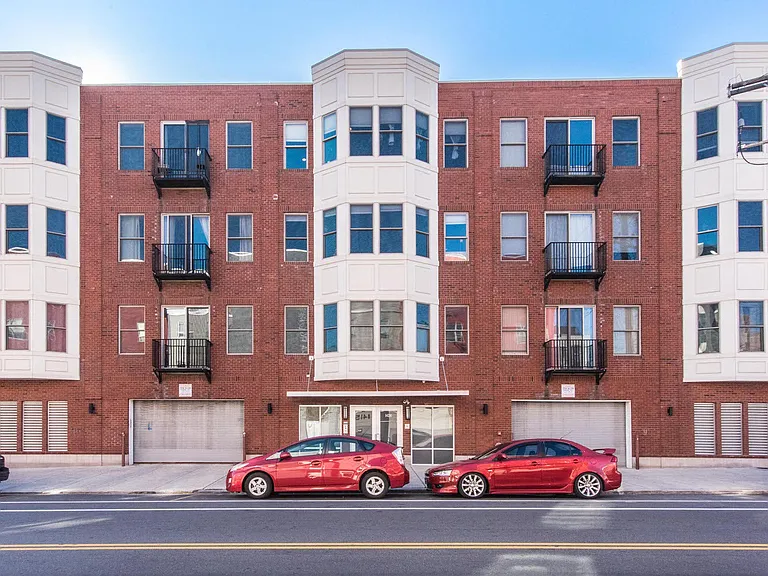 The Residences At 1424 — Photo 14