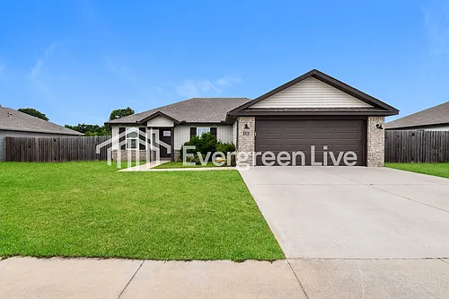 418 N Mojave St Photo 1