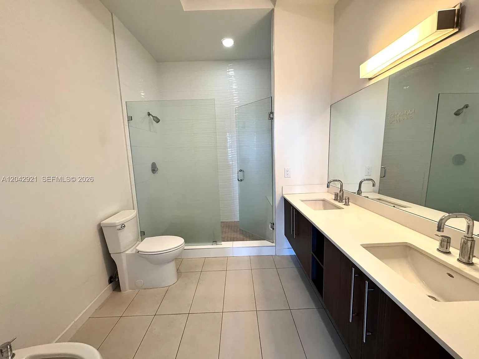 2 bed, 2.0 bath, 1244 sqft, $3,100 — Photo 4