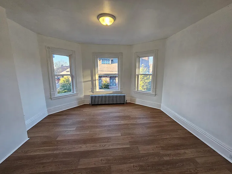 245 Commerce St #2 — Photo 3