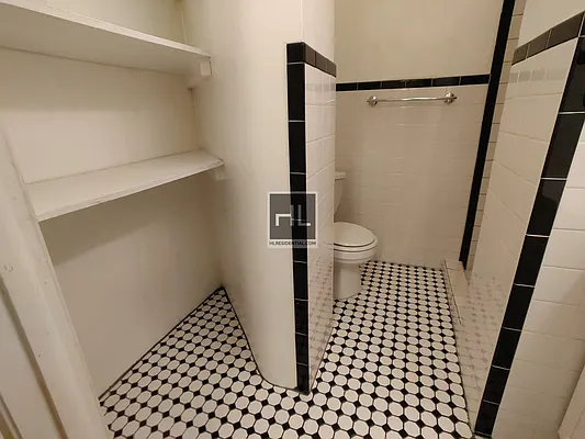 Rented by Highline Residential | media 8